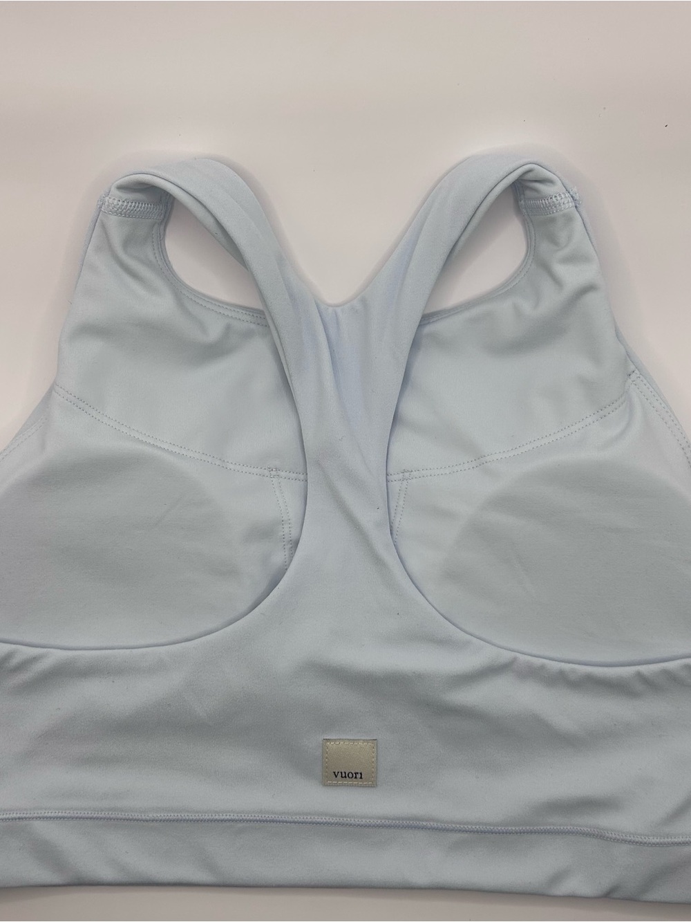 Vuori light blue padded sports bra in good condition